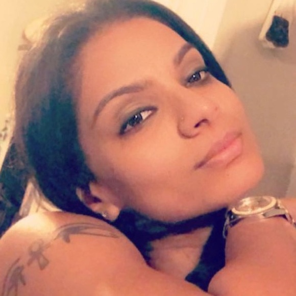 Meet your Posher, Roshni - Picture 1 of 1